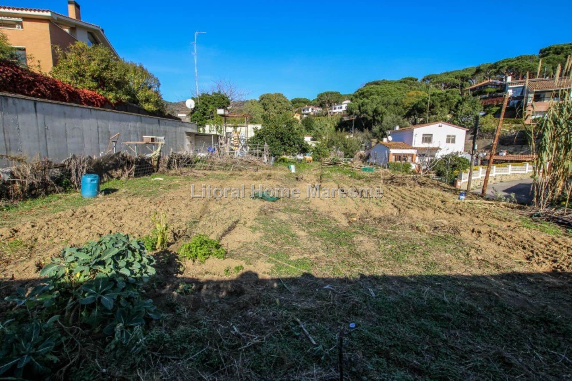 PARCELA PLANA PARA CONSTRUIR DOS VIVIENDAS EN EL CENTRO DE CABRILS - Foto 5