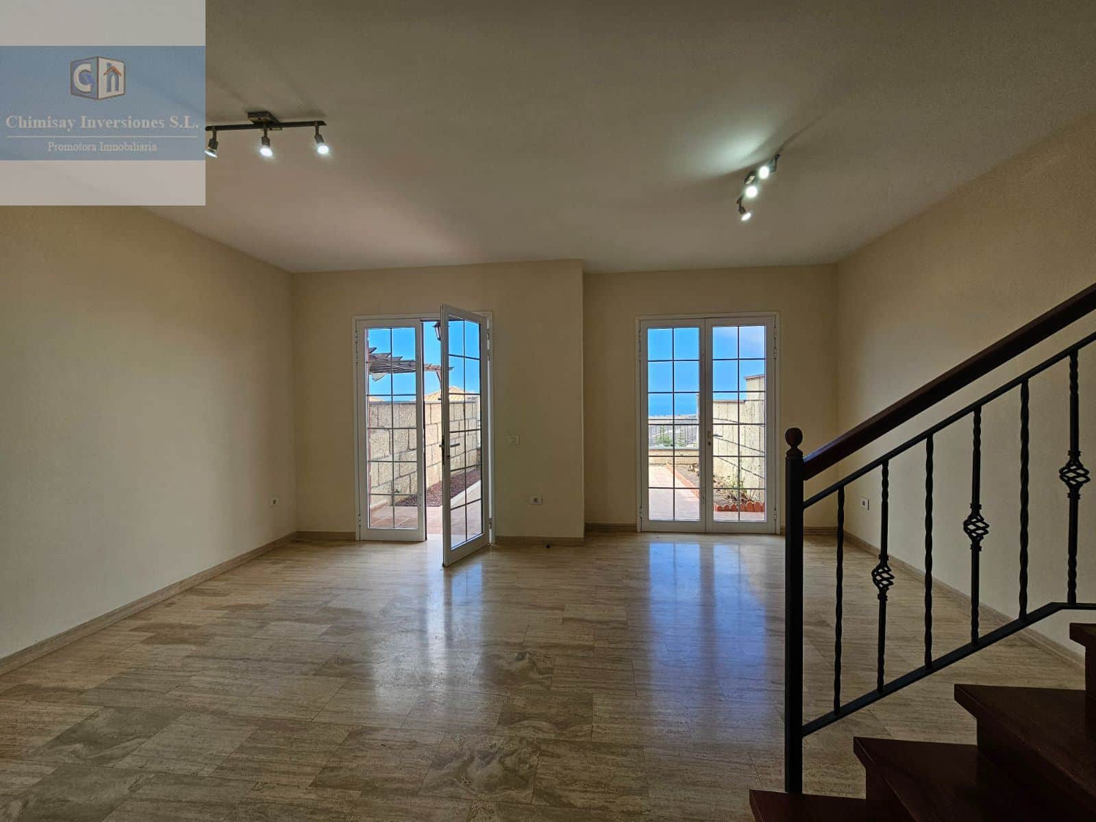Magnífico Adosado Duplex en Arona. - Foto 3