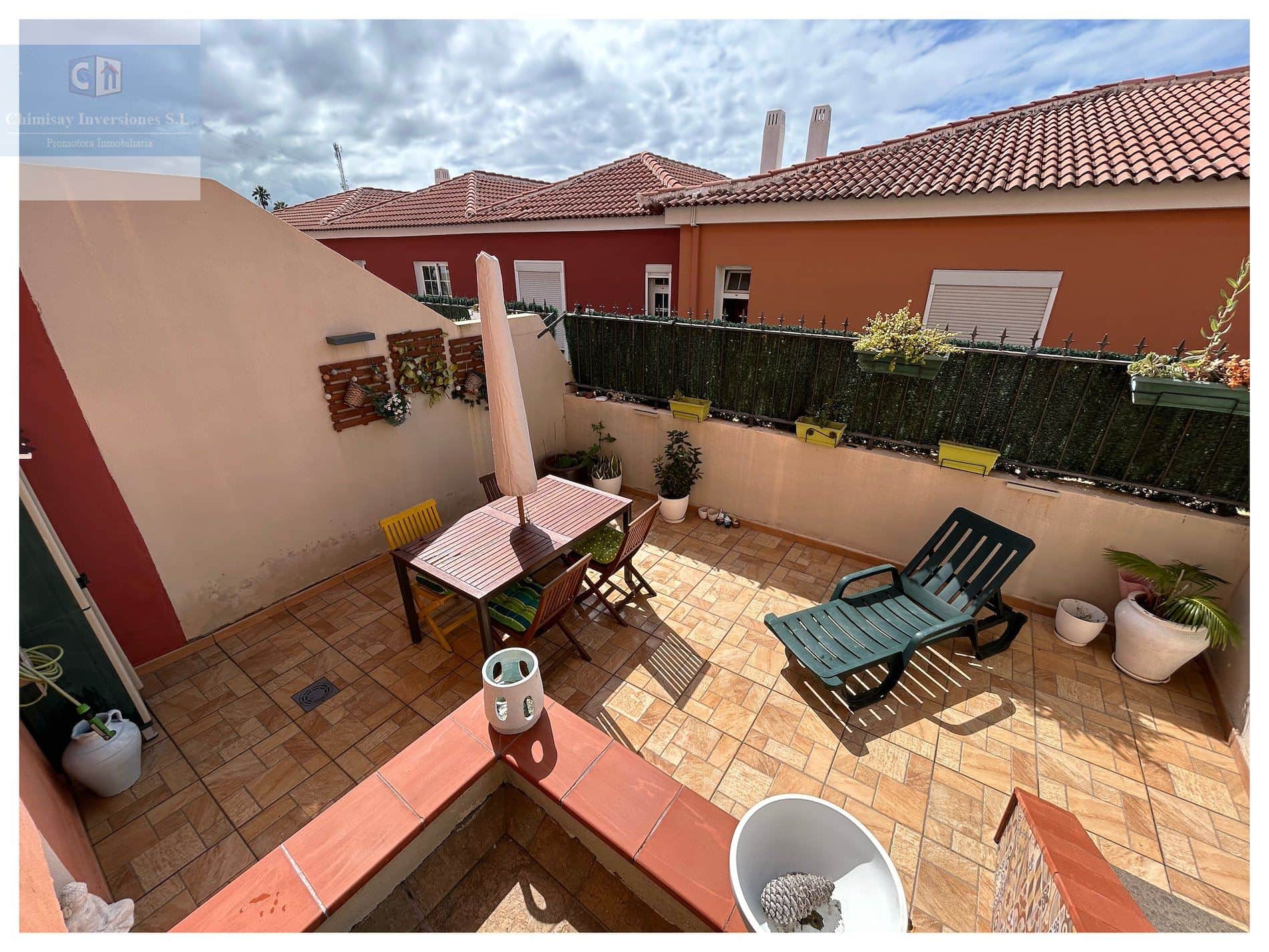 ADOSADO  3 DORMITORIOS LA QUINTA. - Foto 1