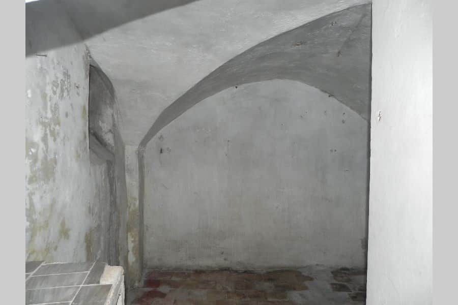 ENTRESUELO Y SEMISÓTANO EN EL CASCO ANTIGUO - Foto 3