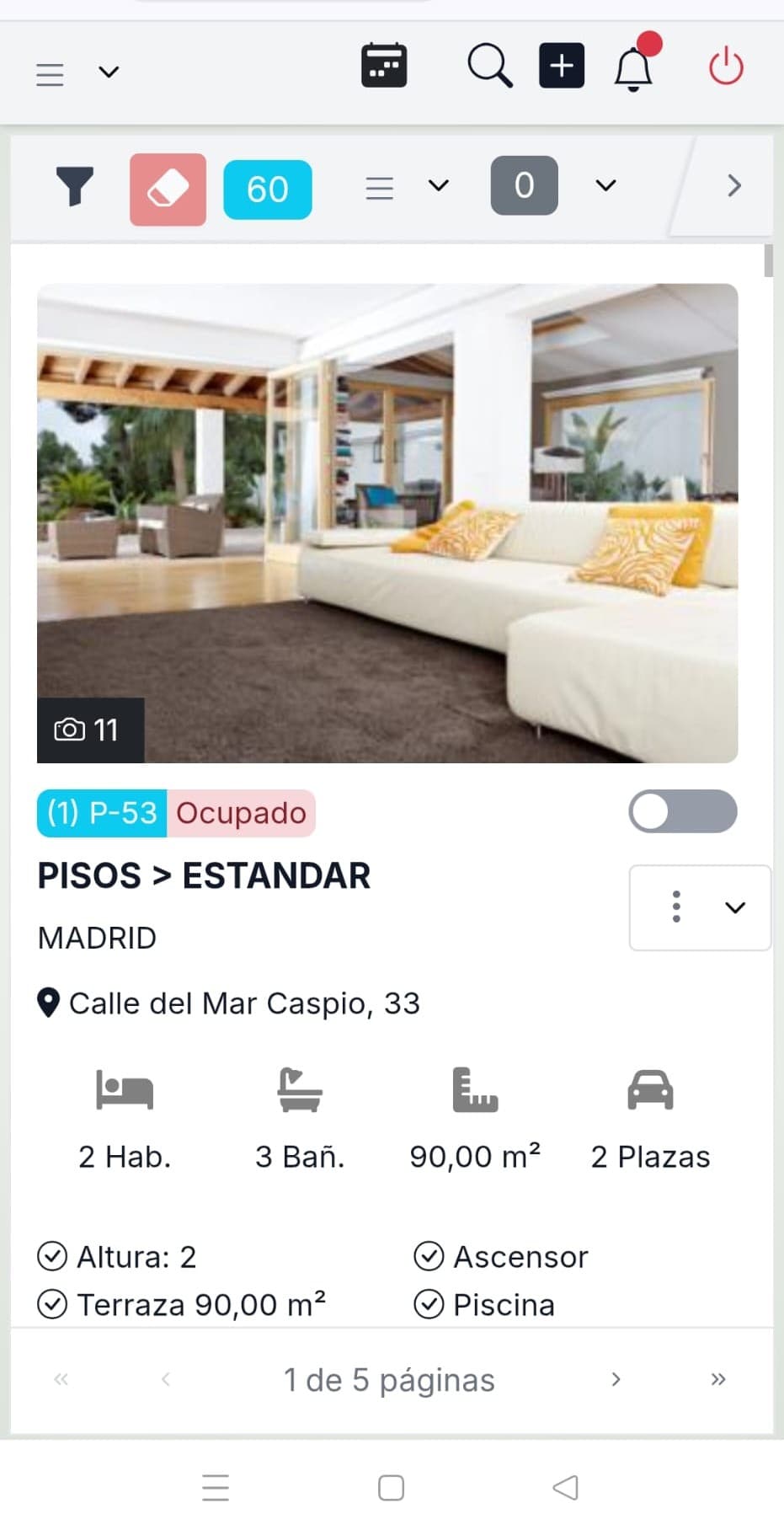 App móvil de Inmoplus CRM: ficha de inmueble con características