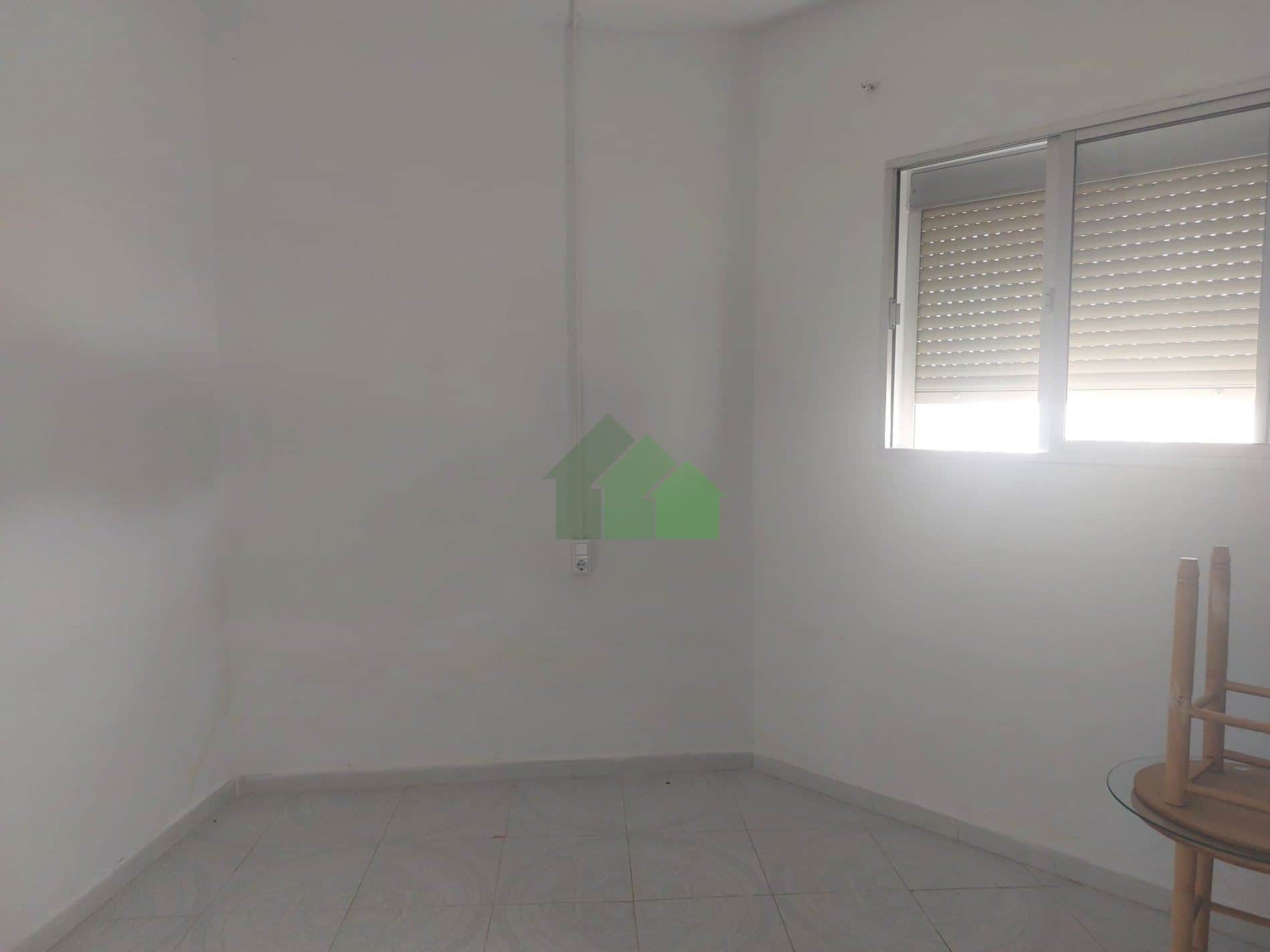 C-995 VENTA DE CASA DE ESQUINA PARA REFORMAR. MONTIJO. - Foto 2