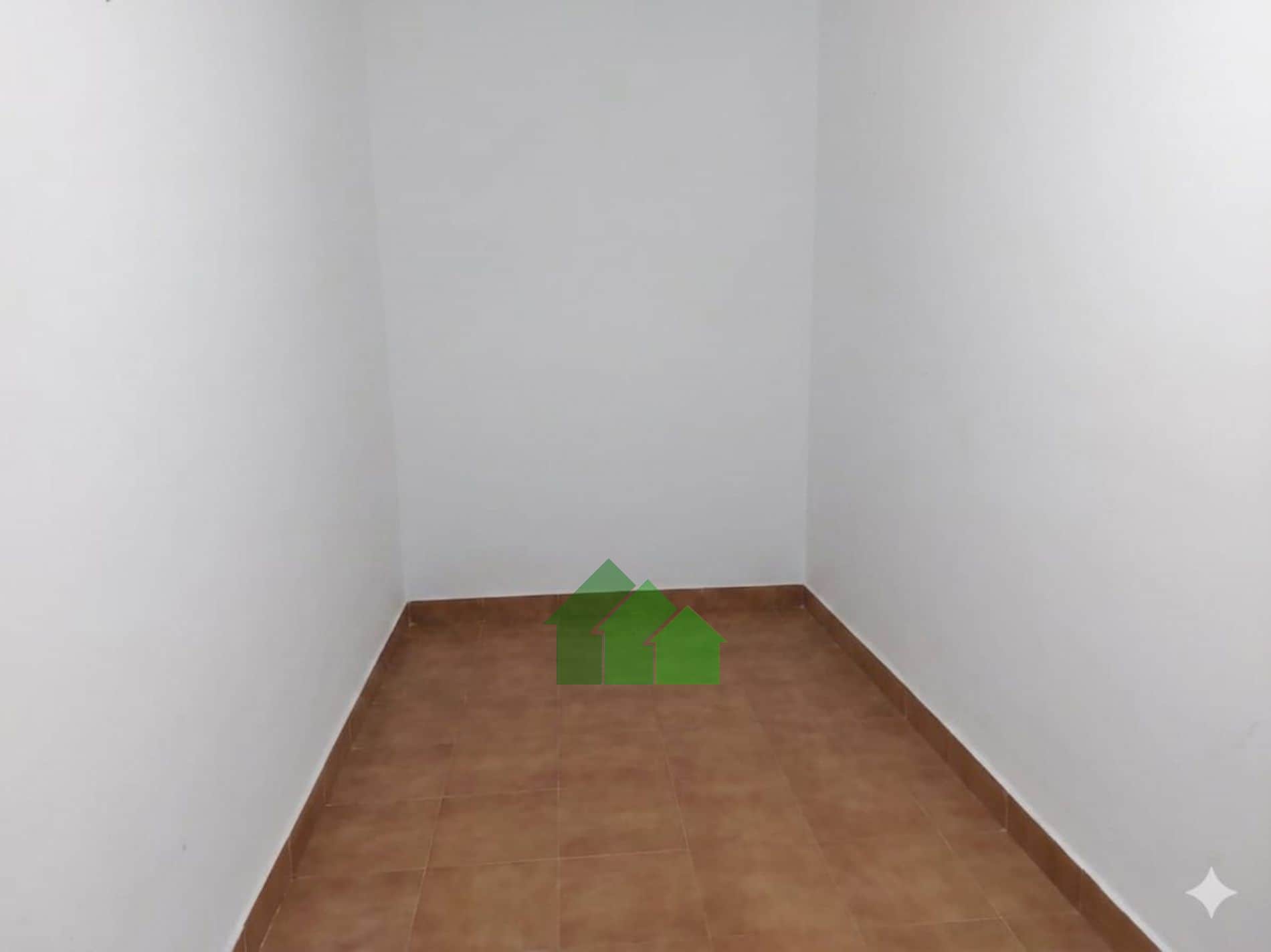 P-718: VENTA DE BONITO PISO AMUEBLADO CON ASCENSOR Y PLAZA DE GARAJE. MONTIJO. - Foto 3