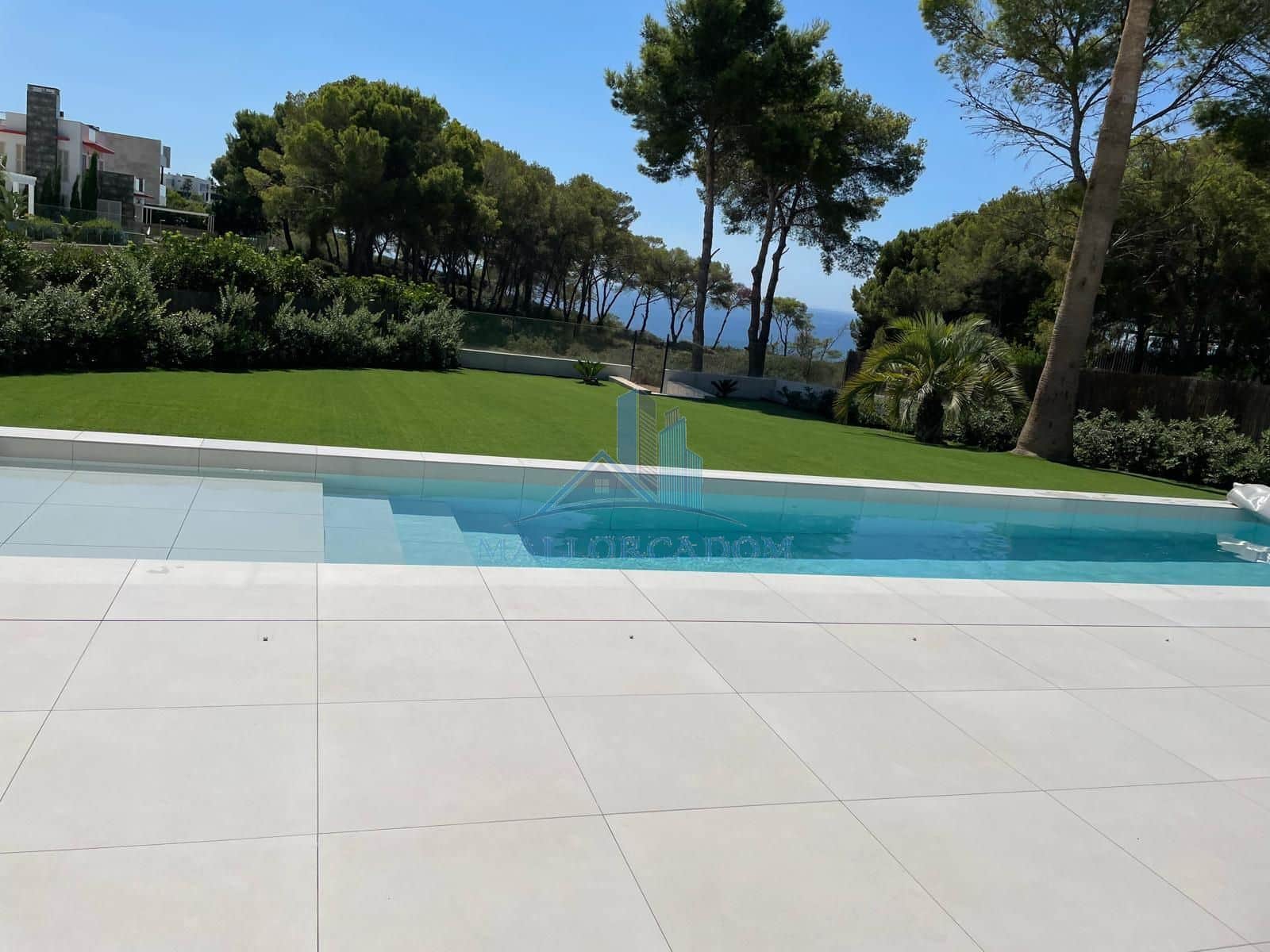 Preciosa villa con vistas al mar en Puig de Ros - Foto 2