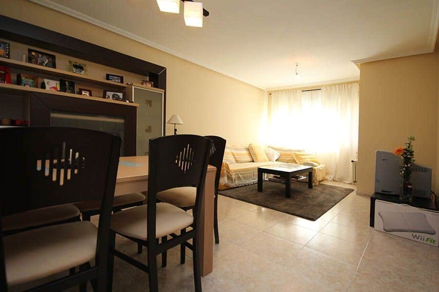 CHALET ADOSADO DE 4 DORMITORIOS EN VENTA - Foto 4