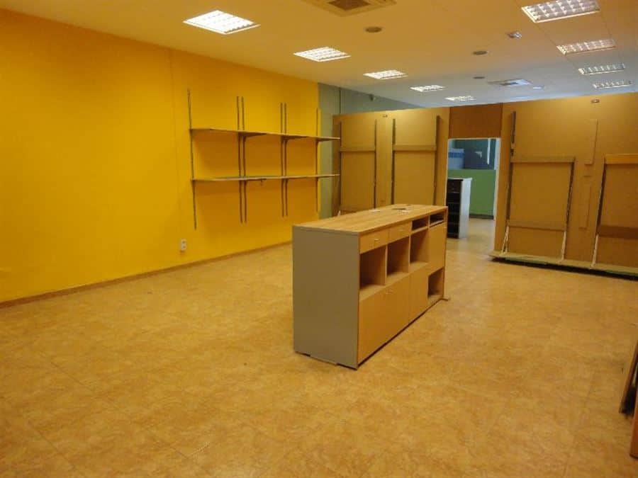 ESTUPENDO LOCAL EN PLENO CENTRO - Foto 1