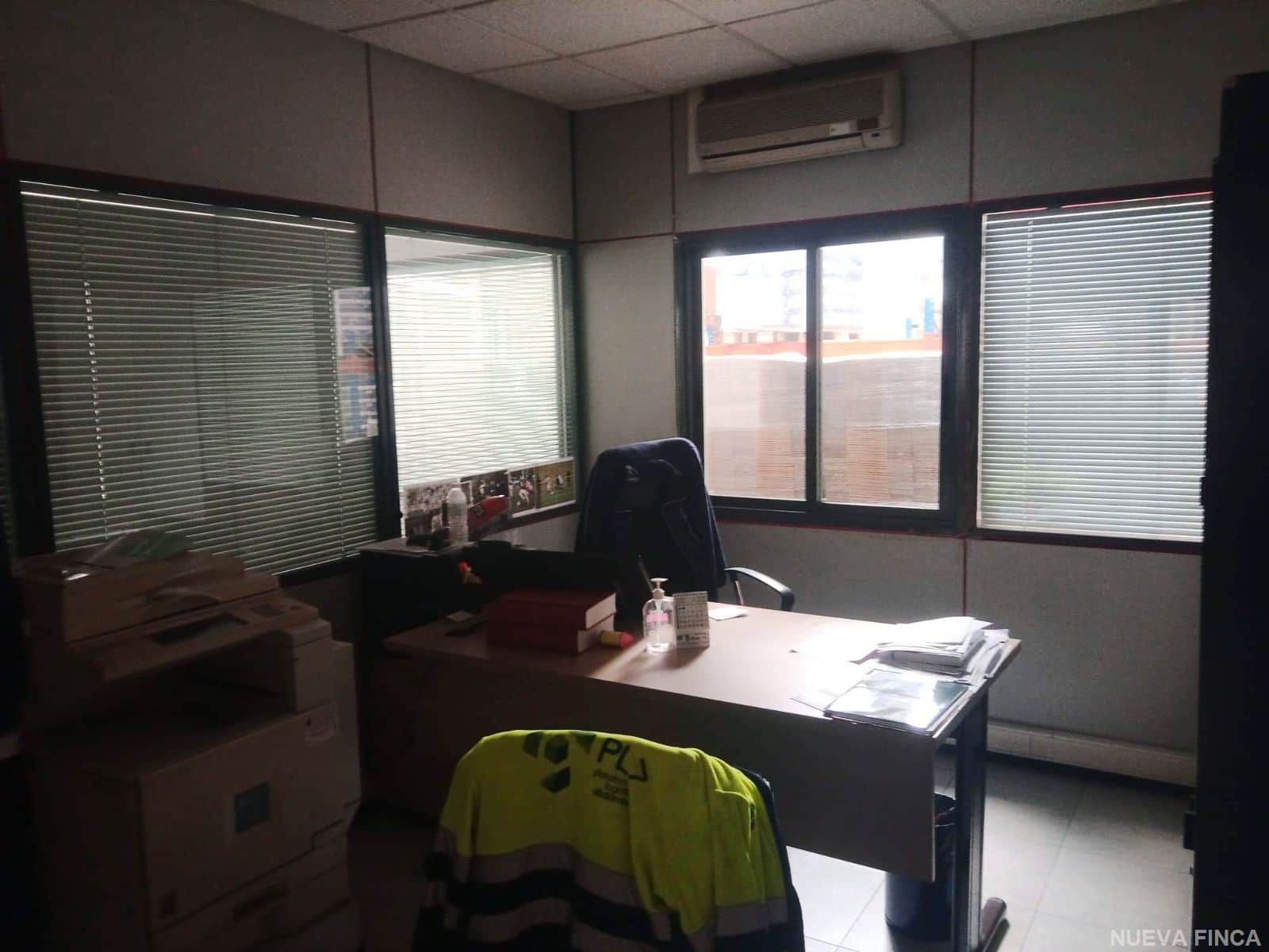 Naves Industriales en el Polígono de Villalonquejar en Venta. - Foto 5