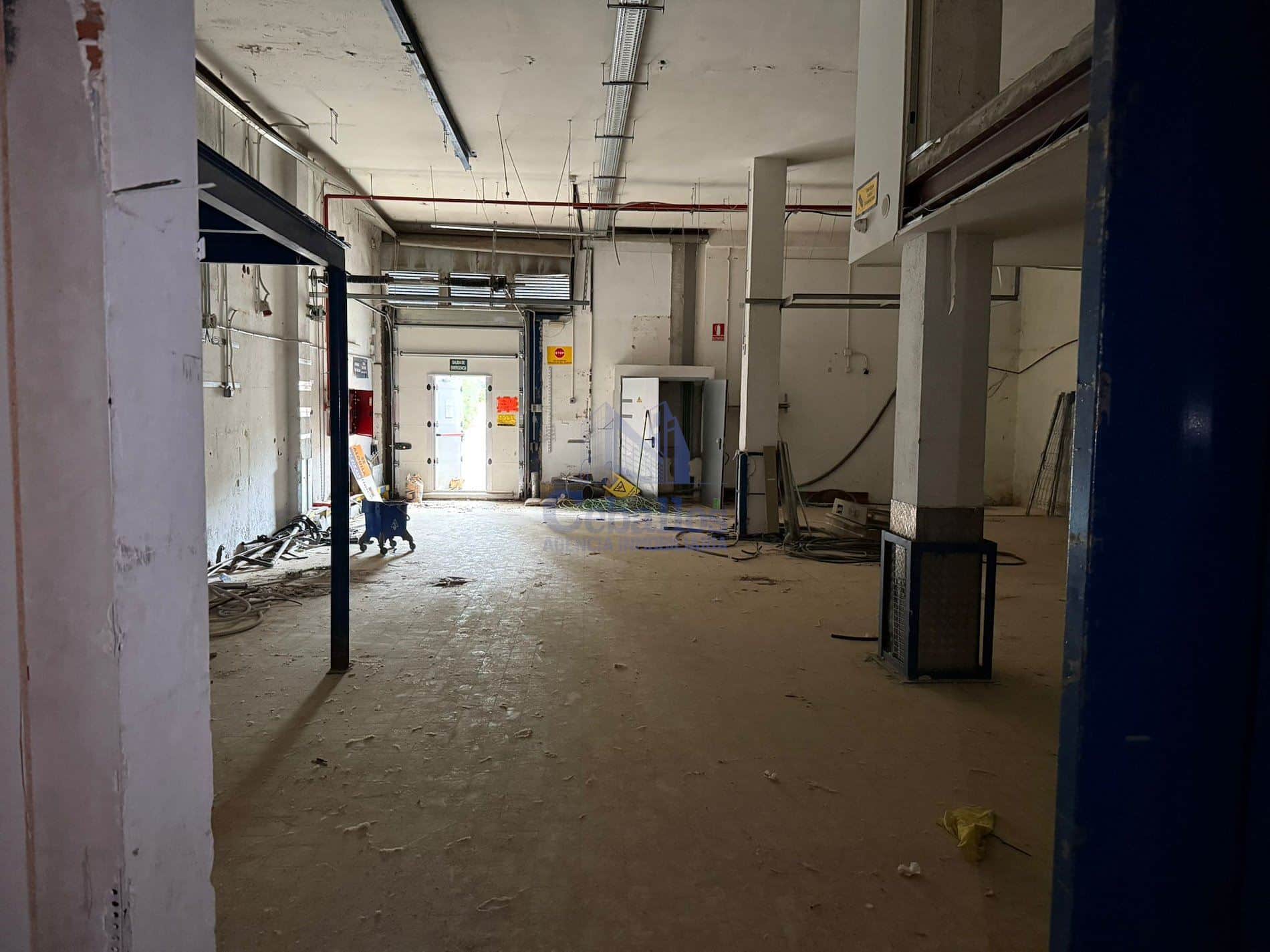 Local Comercial en Alquiler - Foto 4