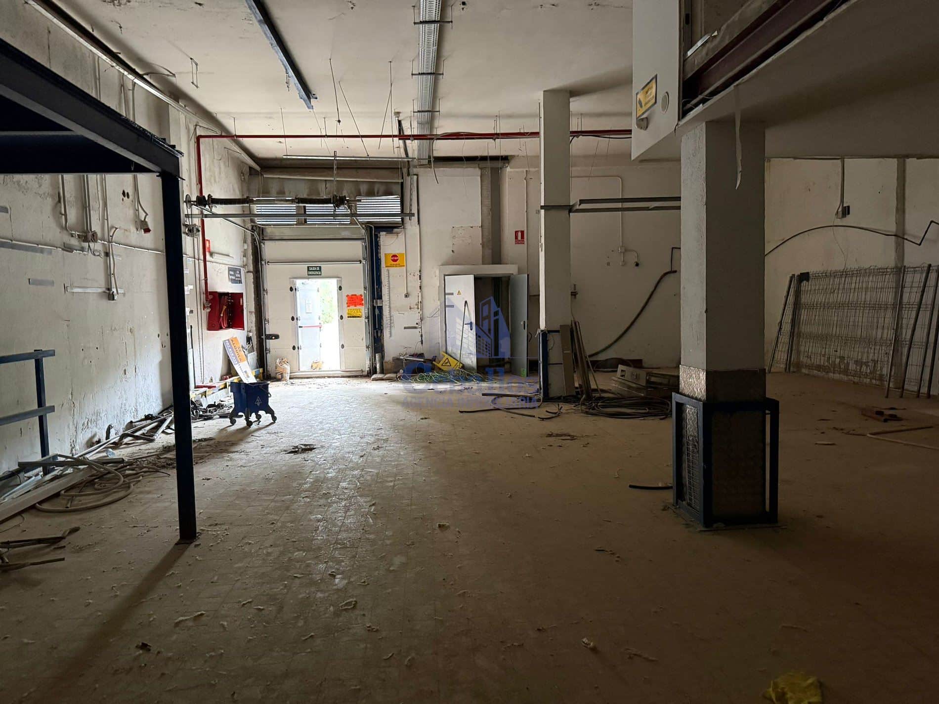 Local Comercial en Alquiler - Foto 2