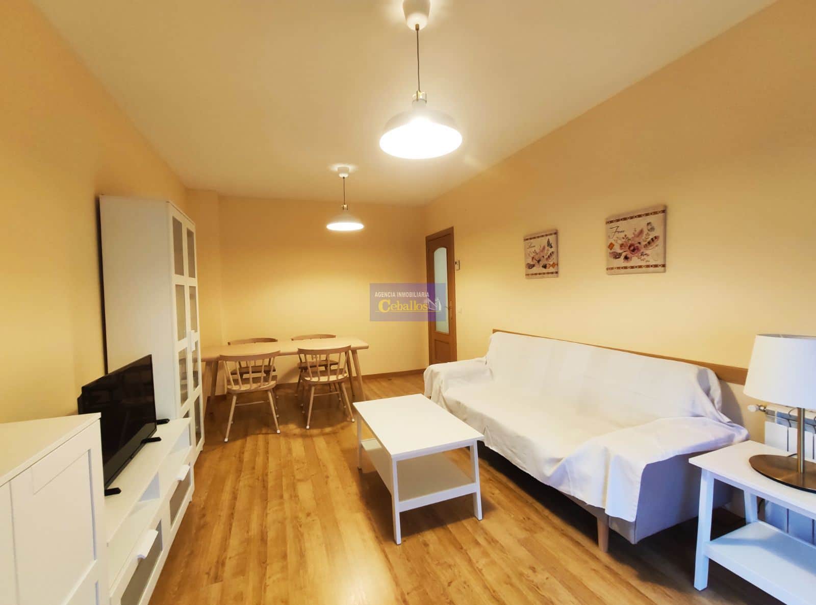 Vivienda situada en la exclusiva zona del Hotel Pax Disponible en Julio 2026 - Foto 3