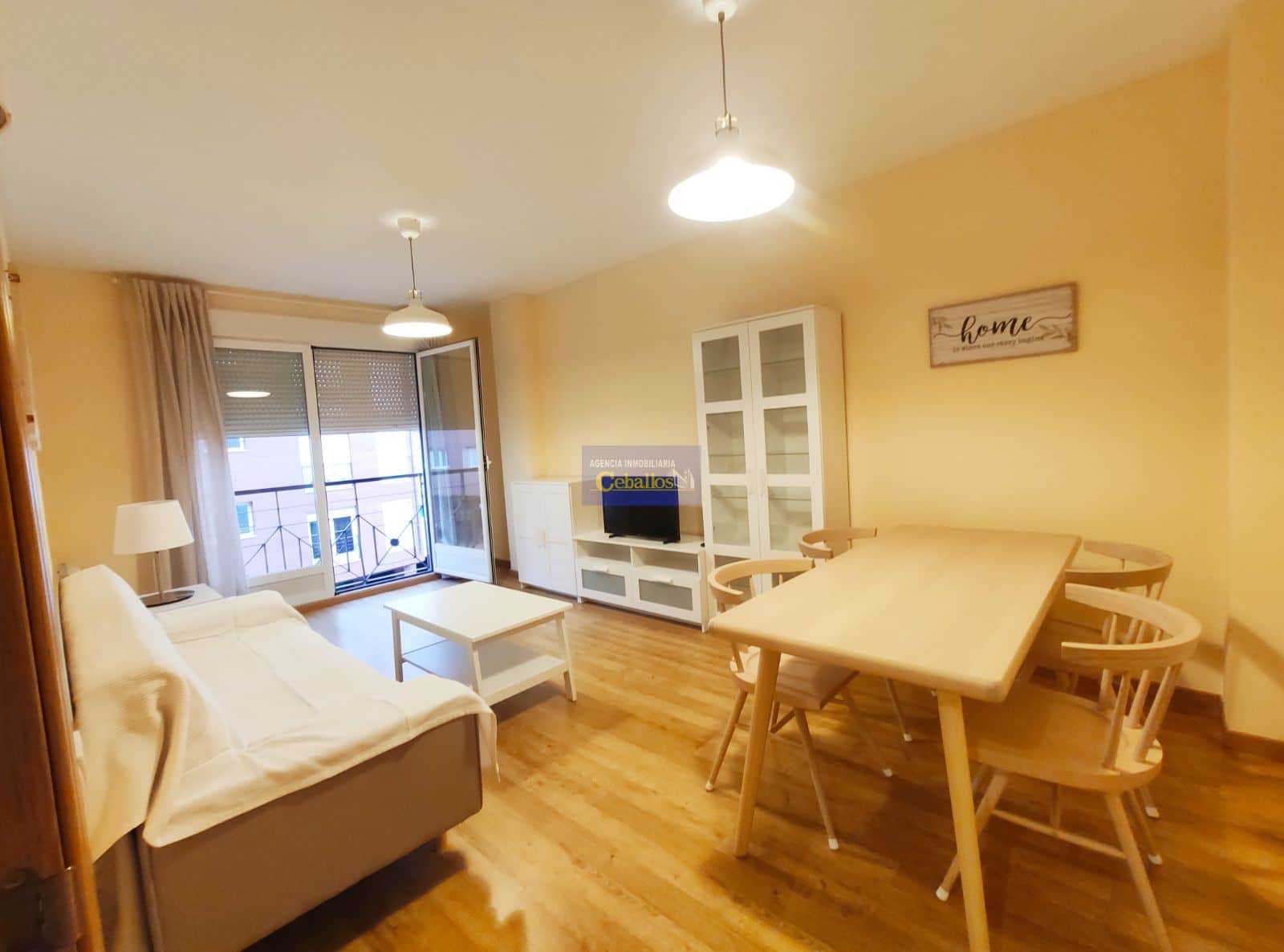 Vivienda situada en la exclusiva zona del Hotel Pax Disponible en Julio 2026 - Foto 2