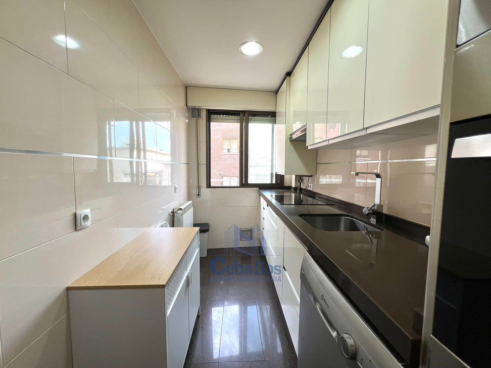 Descubre tu próximo hogar en Villa de Vallecas, Madrid - Foto 4
