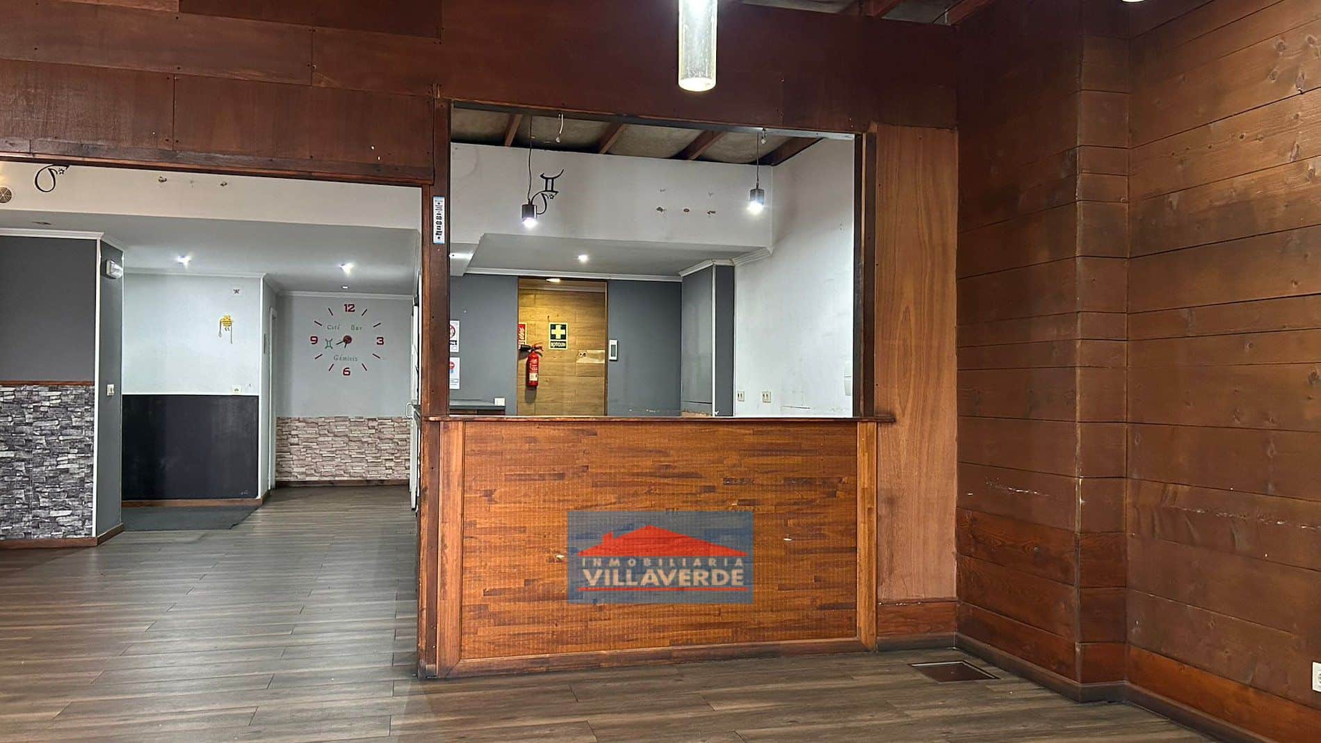 LOCAL COMERCIAL EN ALQUILER EN PRIMERA LÍNEA - Foto 3