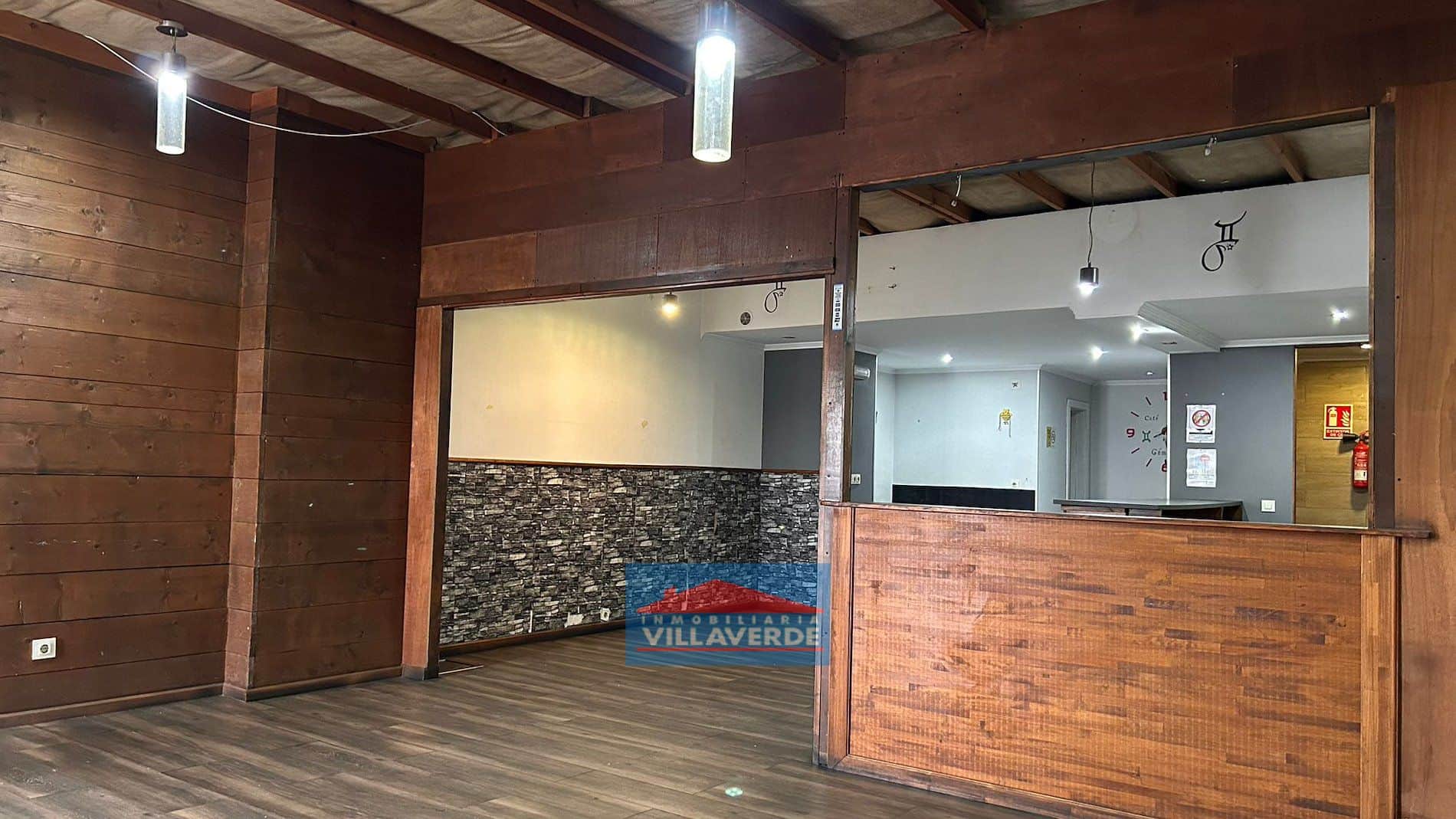LOCAL COMERCIAL EN ALQUILER EN PRIMERA LÍNEA - Foto 5