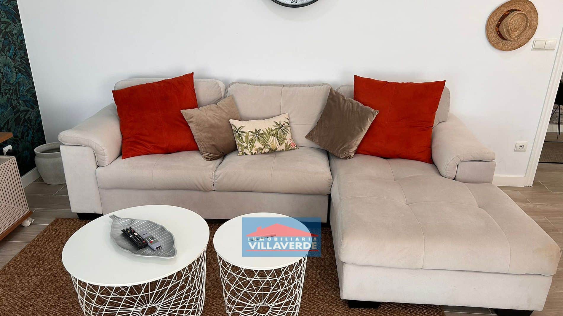 APARTAMENTO EN ALDÁN FRENTE AL MAR EL ALQUILER SOLO VACACIONAL - Foto 5