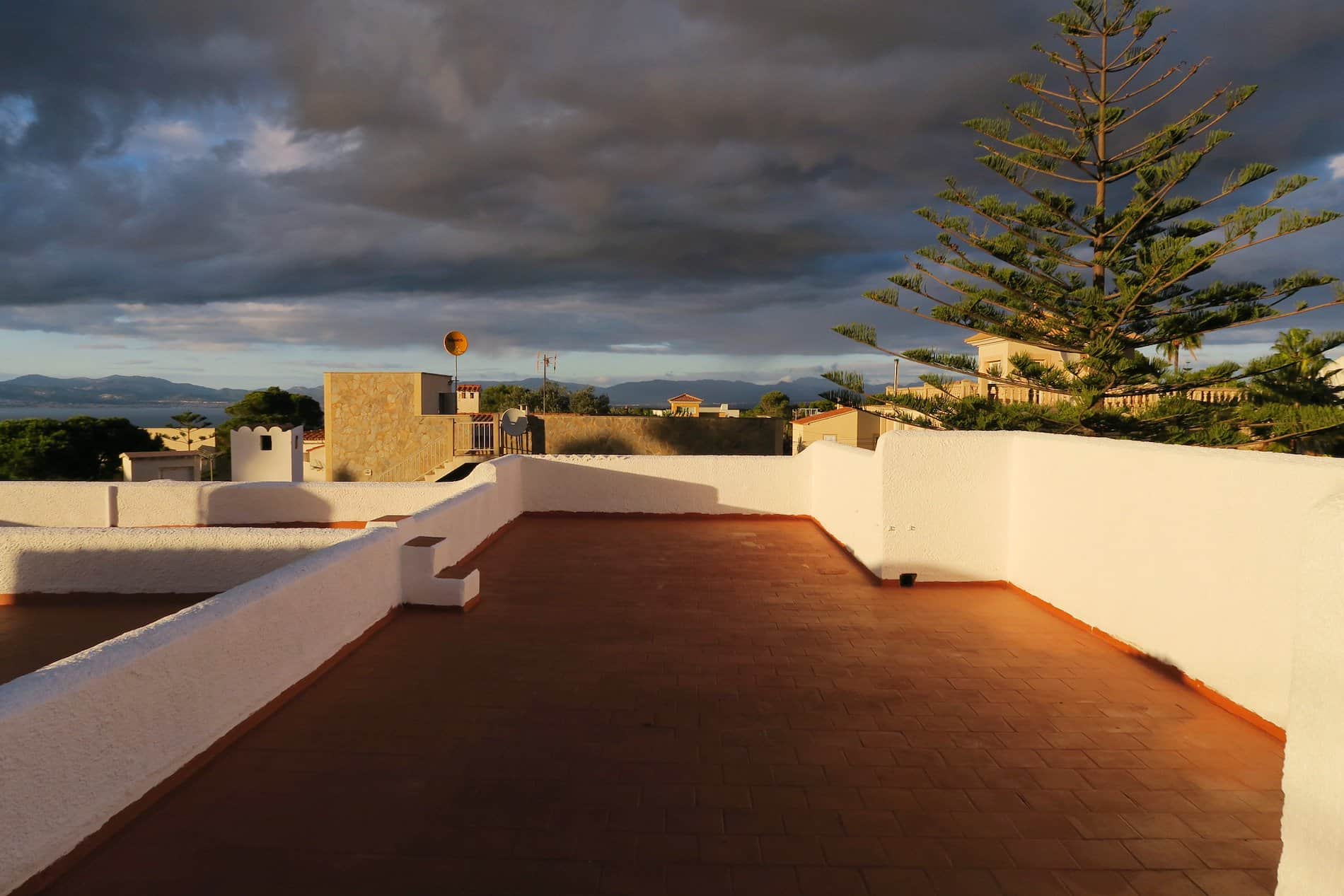 CHALET UNIFAMILIAR CON PISCINA EN BAHIA GRANDE - Foto 4