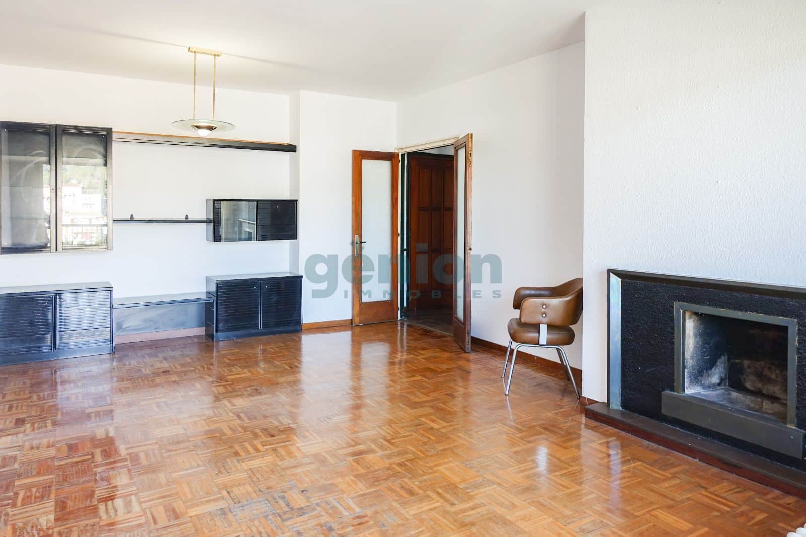 PISO PLANTA ALTA DE 3 HABITACIONES DOBLES, EN PLENO CENTRO DE GIRONA - Foto 5