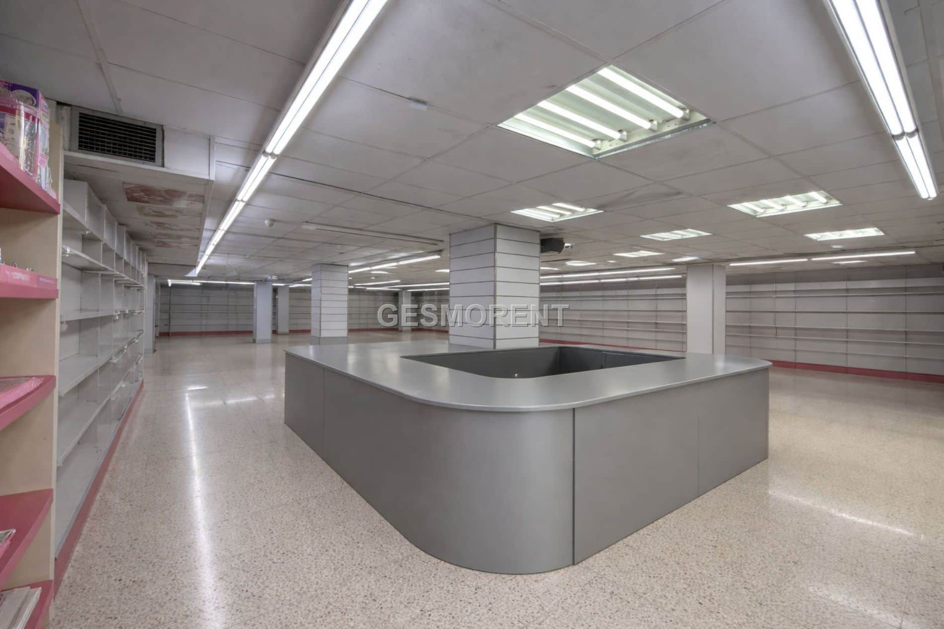 LOCAL COMERCIAL EN ALQUILER EN ZONA LEVANTE – PALMA - Foto 2