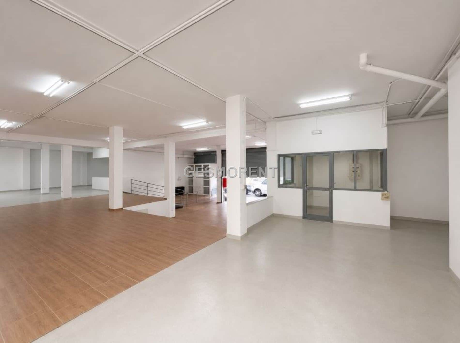 LOCAL COMERCIAL EN VENTA CON GRAN FACHADA Y PLANTA SÓTANO EN PALMA - Foto 2
