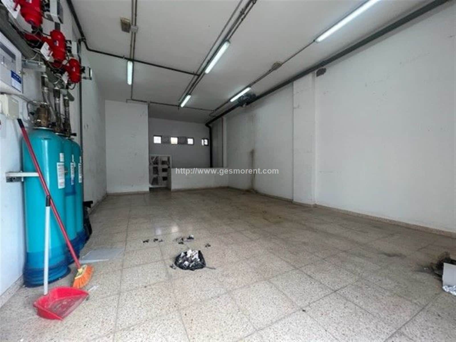 CONJUNTO DE 3 LOCALES EN VENTA EN ZONA FONERS, EN PALMA - Foto 3