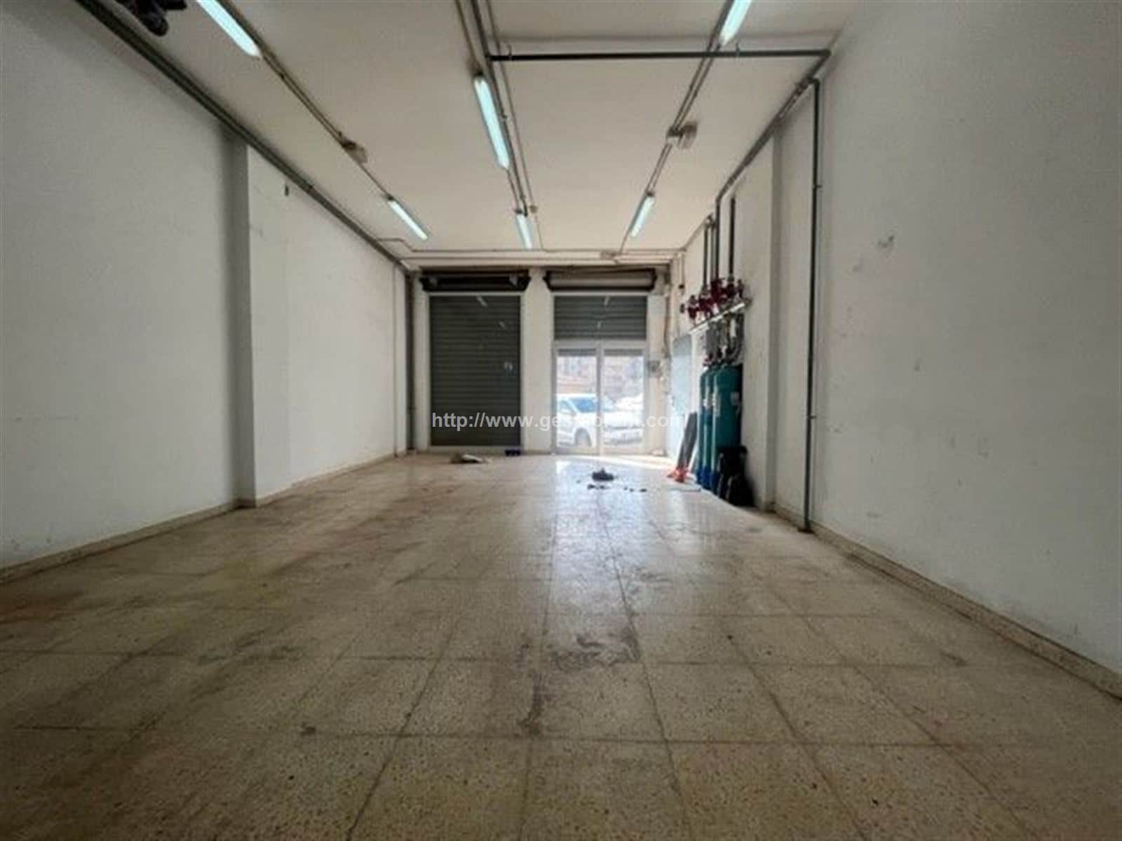 CONJUNTO DE 3 LOCALES EN VENTA EN ZONA FONERS, EN PALMA - Foto 4