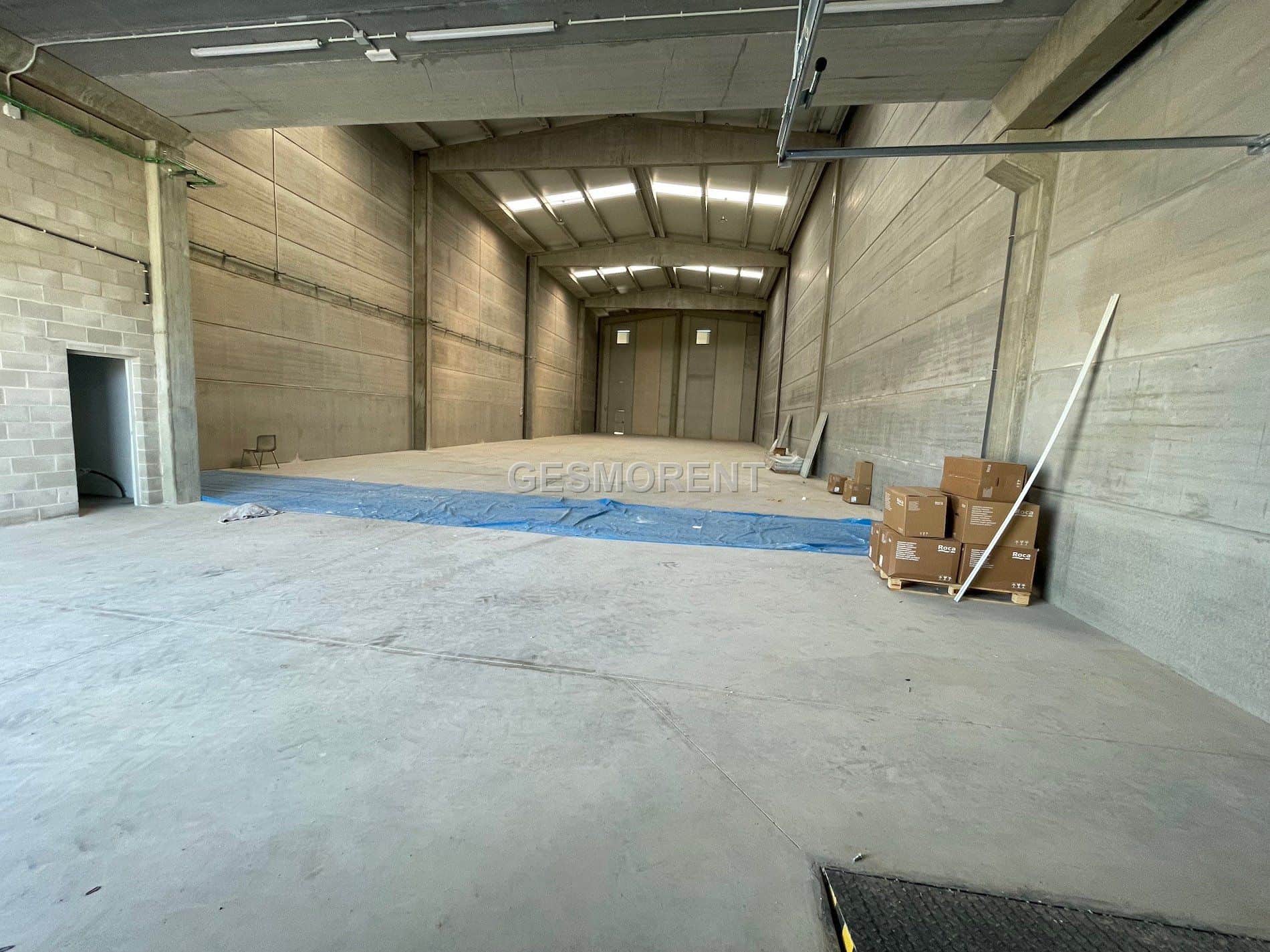 NAVE DE OBRA NUEVA FINALIZADA EN ALQUILER EN ESPARRAGUERA, BARCELONA - Foto 3