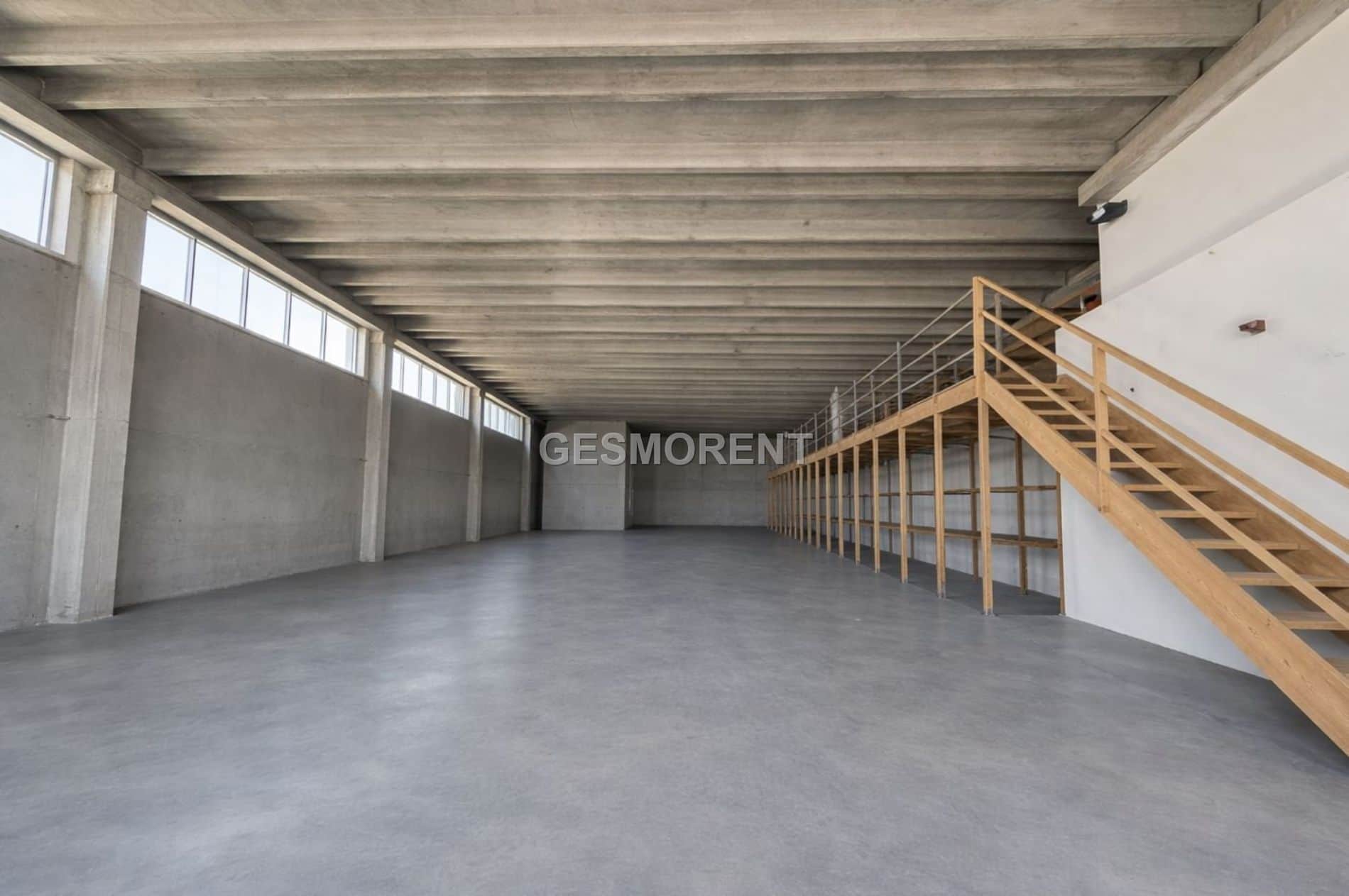 NAVE EN VENTA EN POLÍGONO INDUSTRIAL DE SON OMS - Foto 2