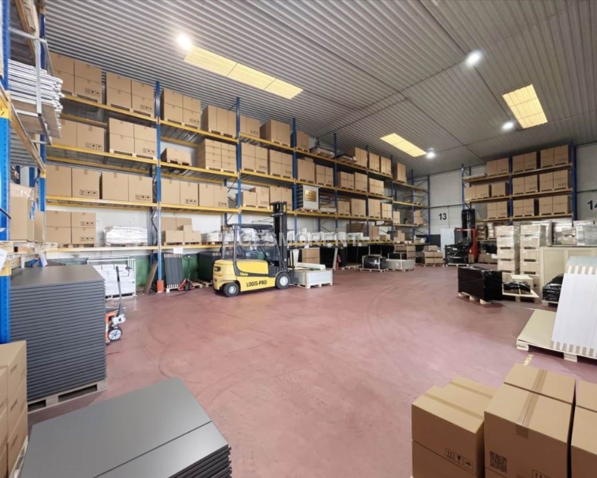 NAVE INDUSTRIAL EN VENTA EN MÓSTOLES - Foto 3