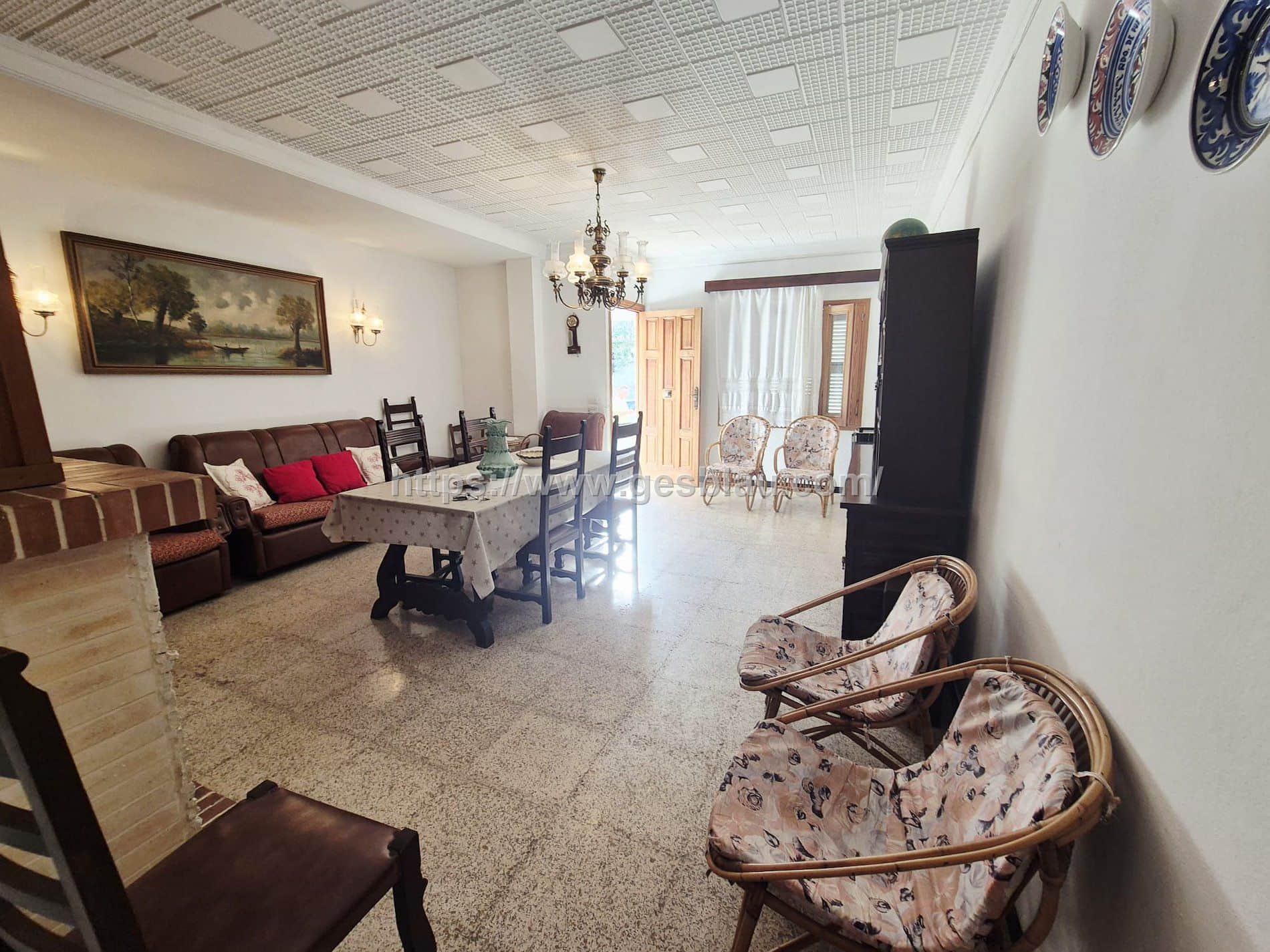 🏡 Casa en venta en Can Picafort – a solo 290 metros de la playa 🌊🚗 Con garaje propio y dos terrazas – ¡cerca del mar! - Foto 3