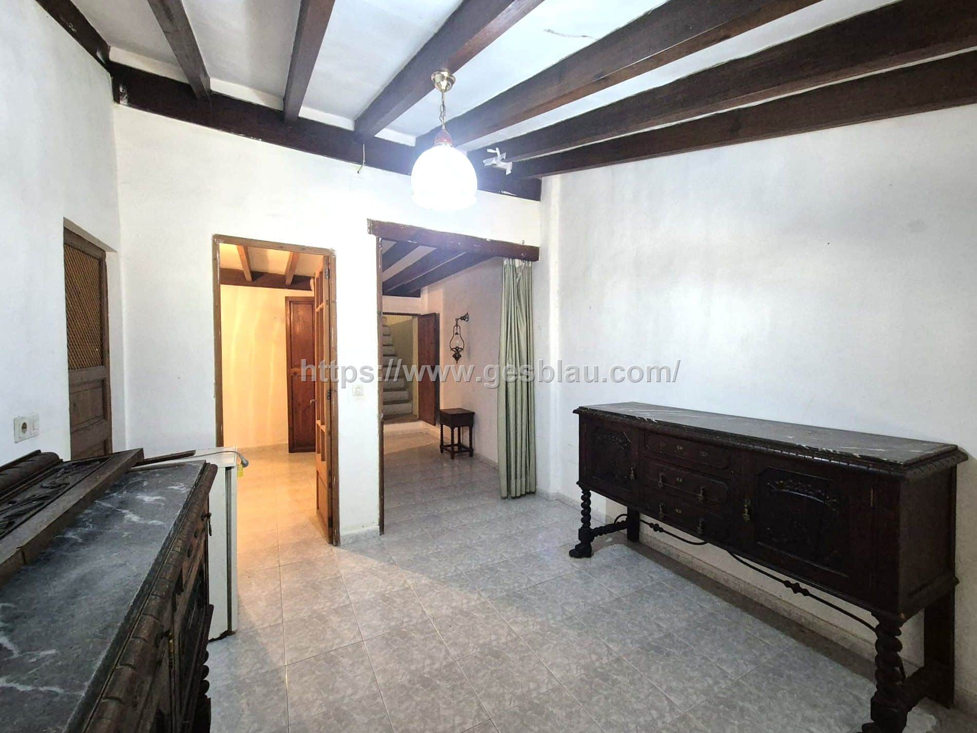 Primer piso (DÚPLEX) para reformar en un edificio solo de dos vecinos. - Foto 2