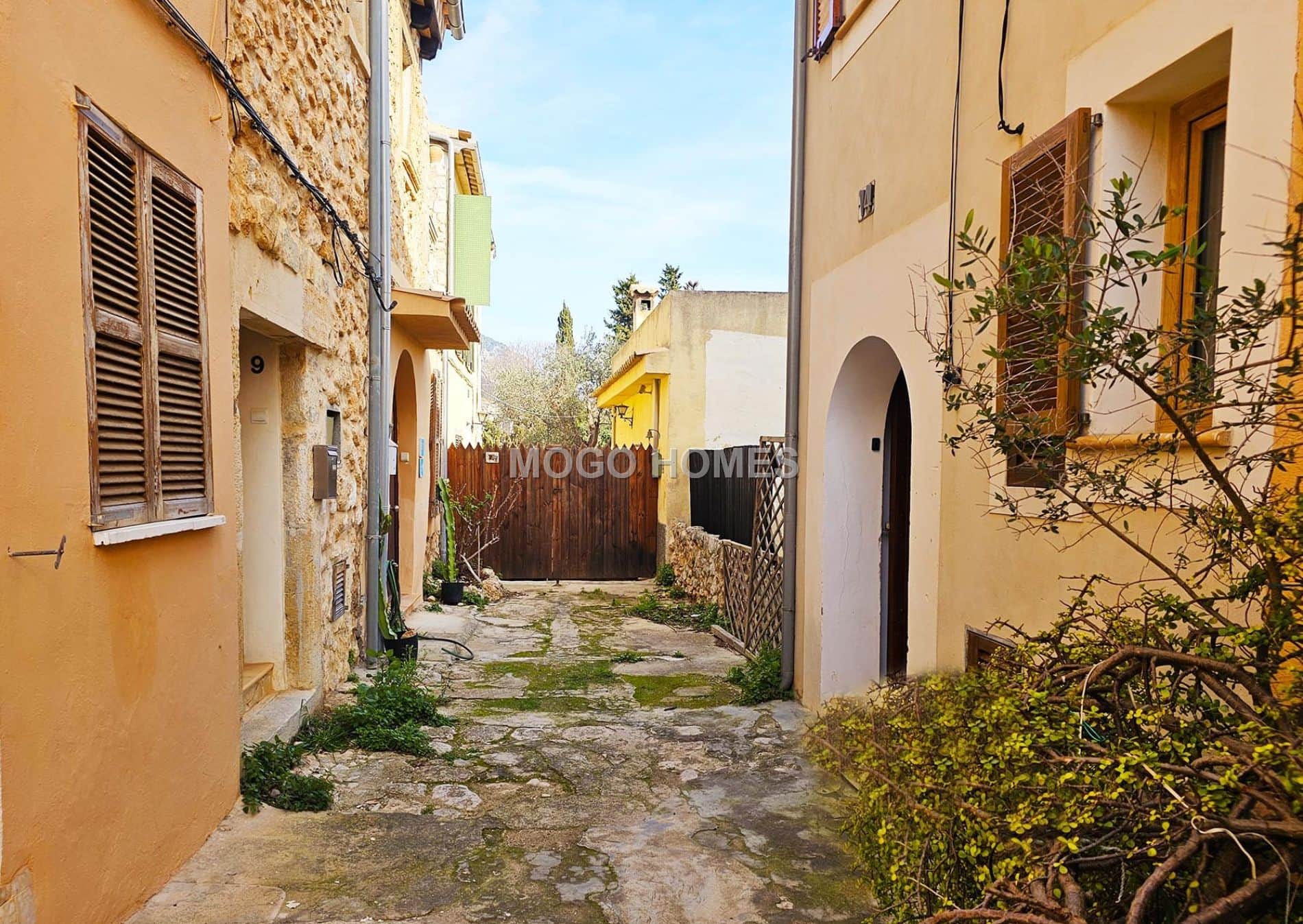 CONJUNTO DE DOS CASAS DE PUEBLO EN ALARO - Foto 2