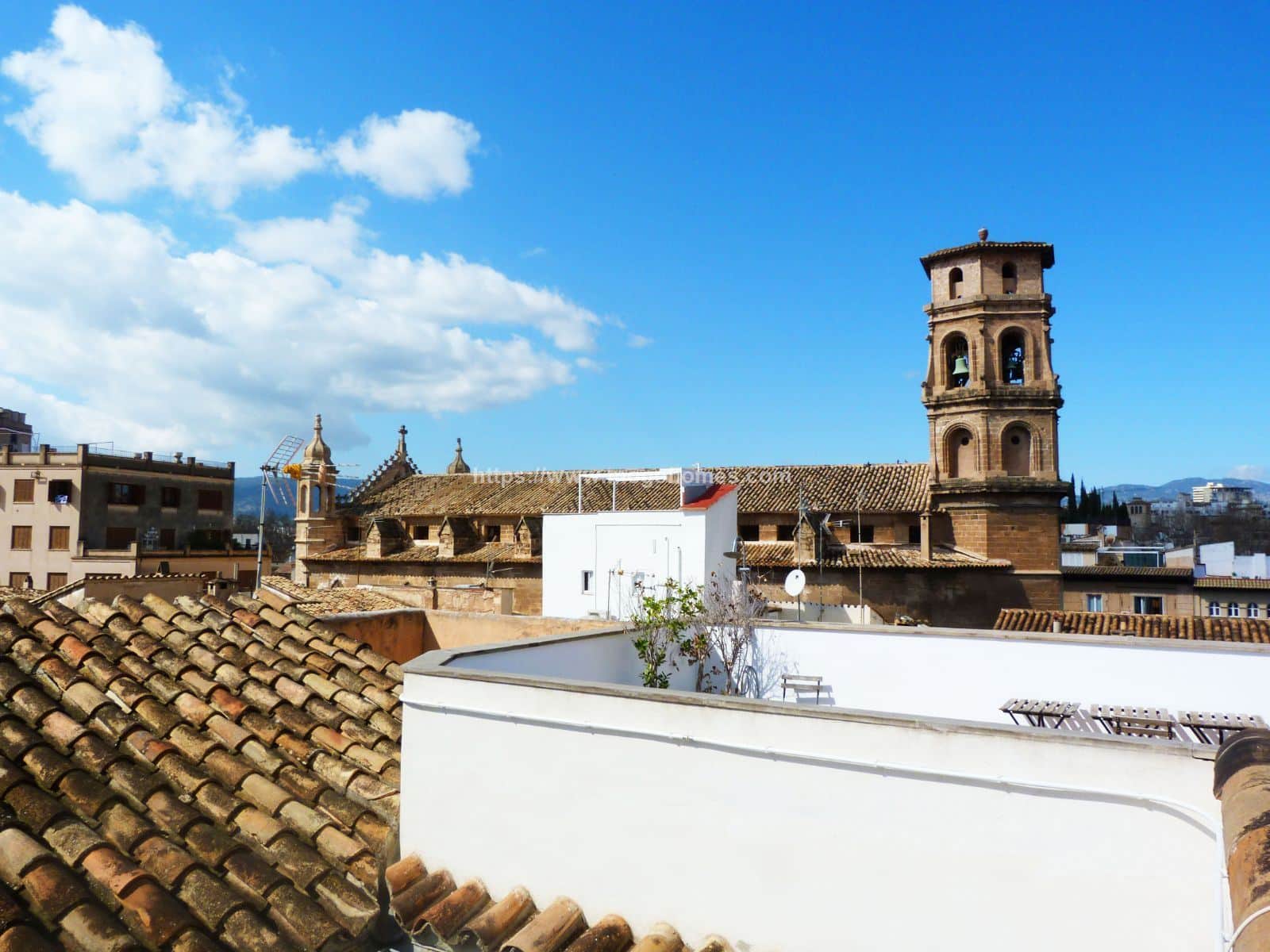 ÁTICO DÚPLEX CON TERRAZA SOLEADA EN EL CASCO ANTIGUO DE PALMA, EN CALLE CA'N DANÚS - Foto 5