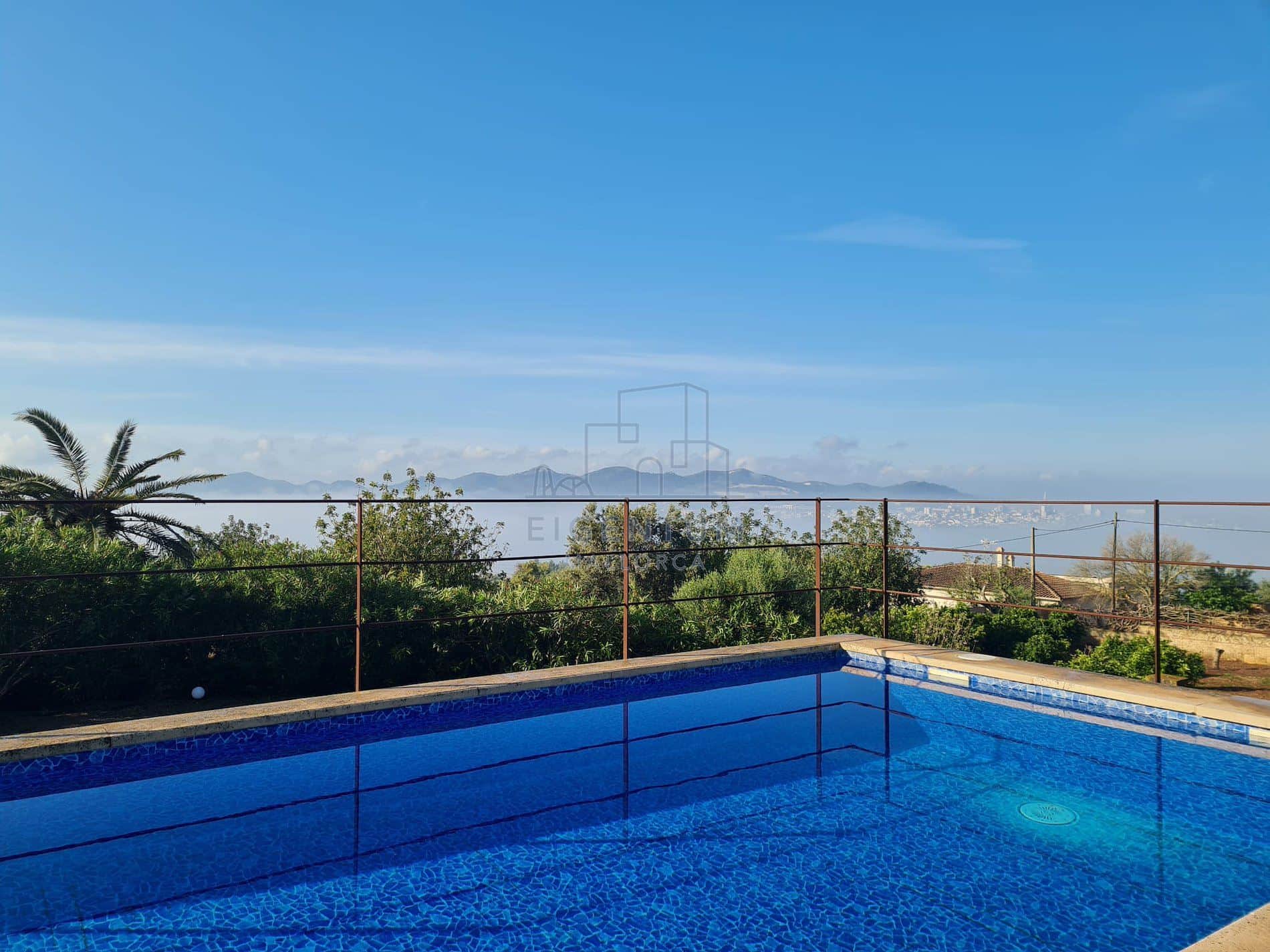 Finca de Ensueño con Piscina y Vista despejadas al Campo - Foto 1