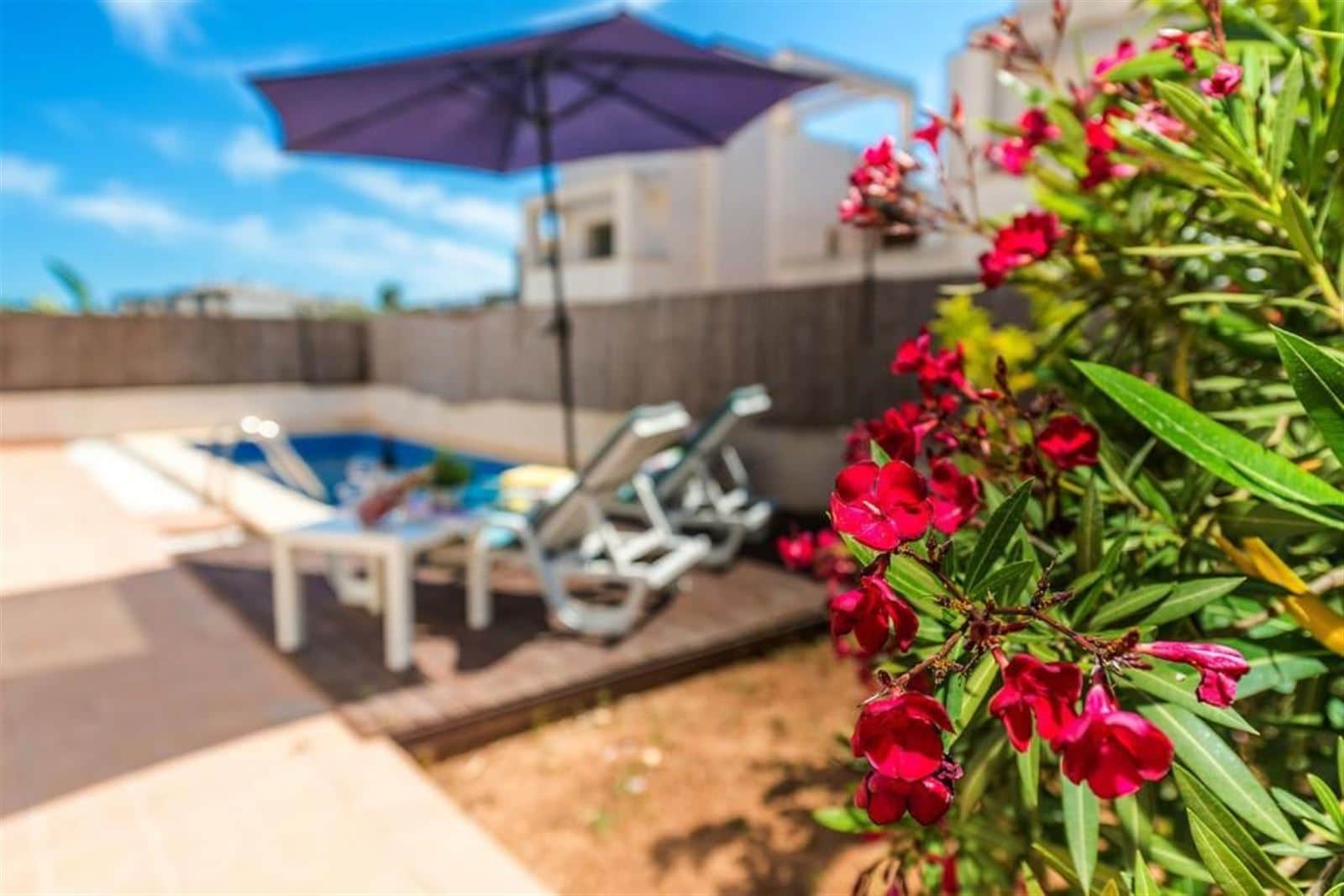 VILLA CON PISCINA PRIVADA SIN AMUEBLAR - Foto 2