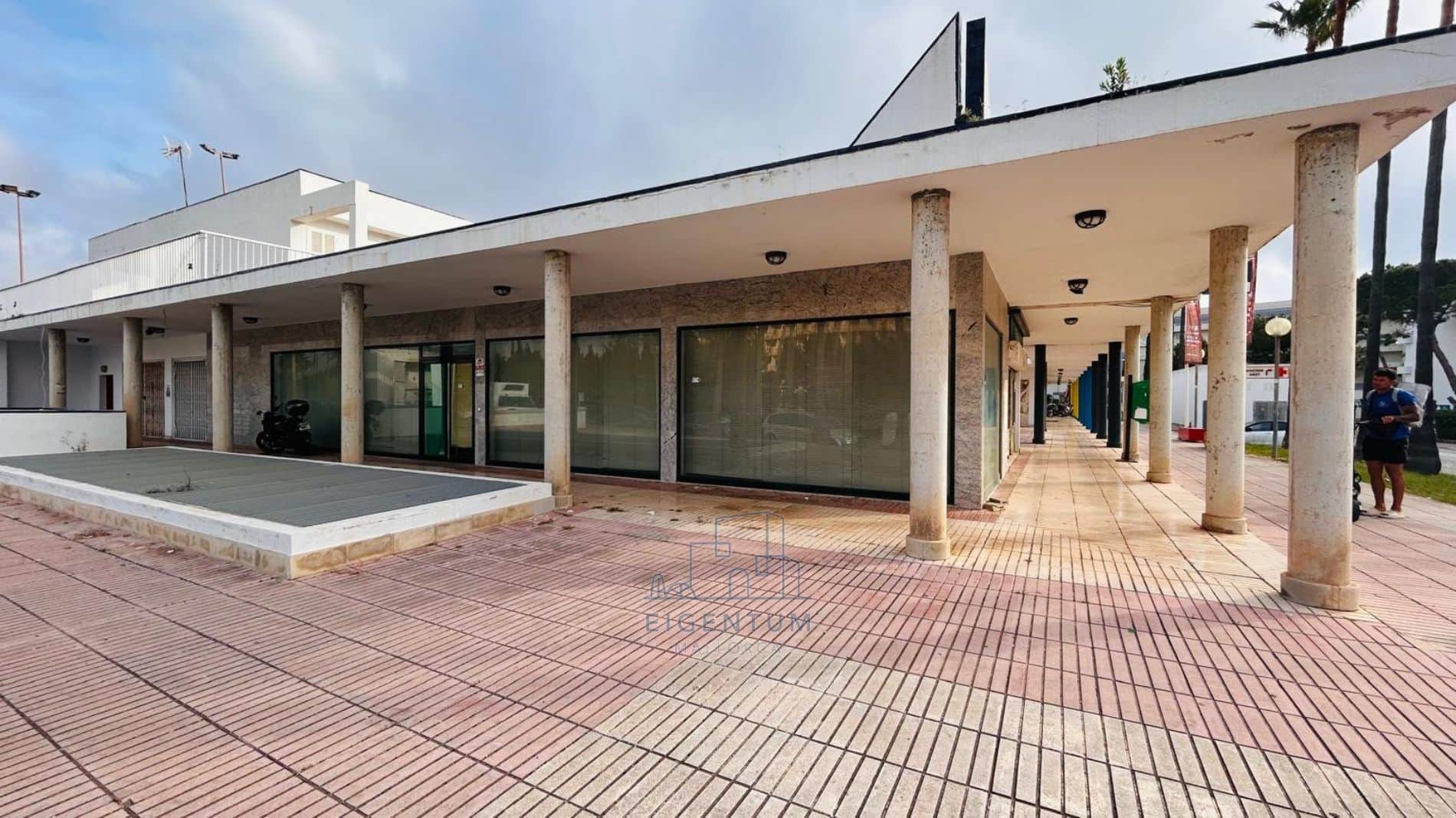 ✨ LOCAL COMERCIAL EN ALQUILER EN UBICACIÓN ESTRATÉGICA – SA COMA ✨ - Foto 5