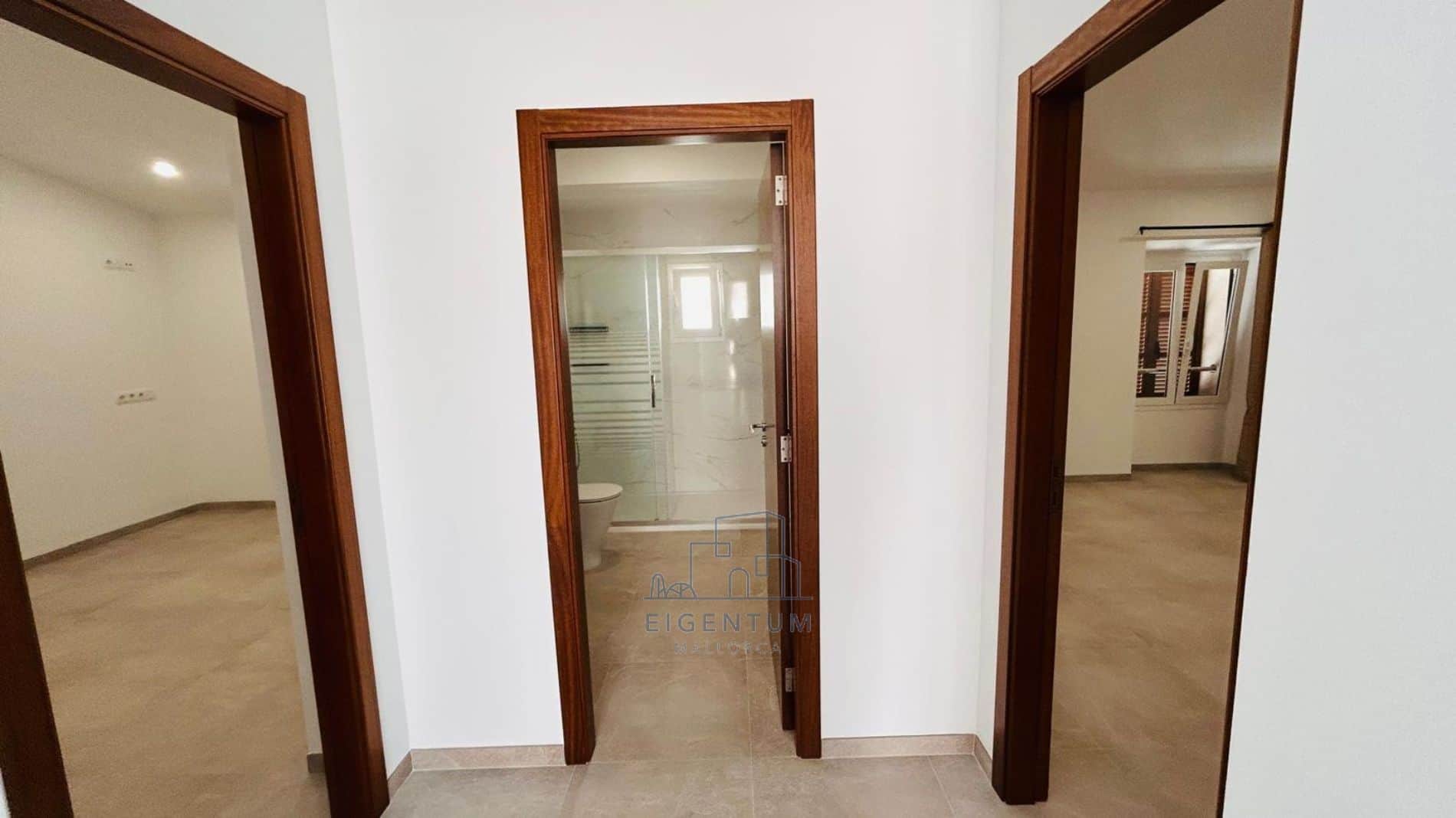 🏠 Alquiler: Primer Piso Exterior en Sant Joan, Mallorca – ¡A Estrenar y Todo Nuevo! - Foto 3