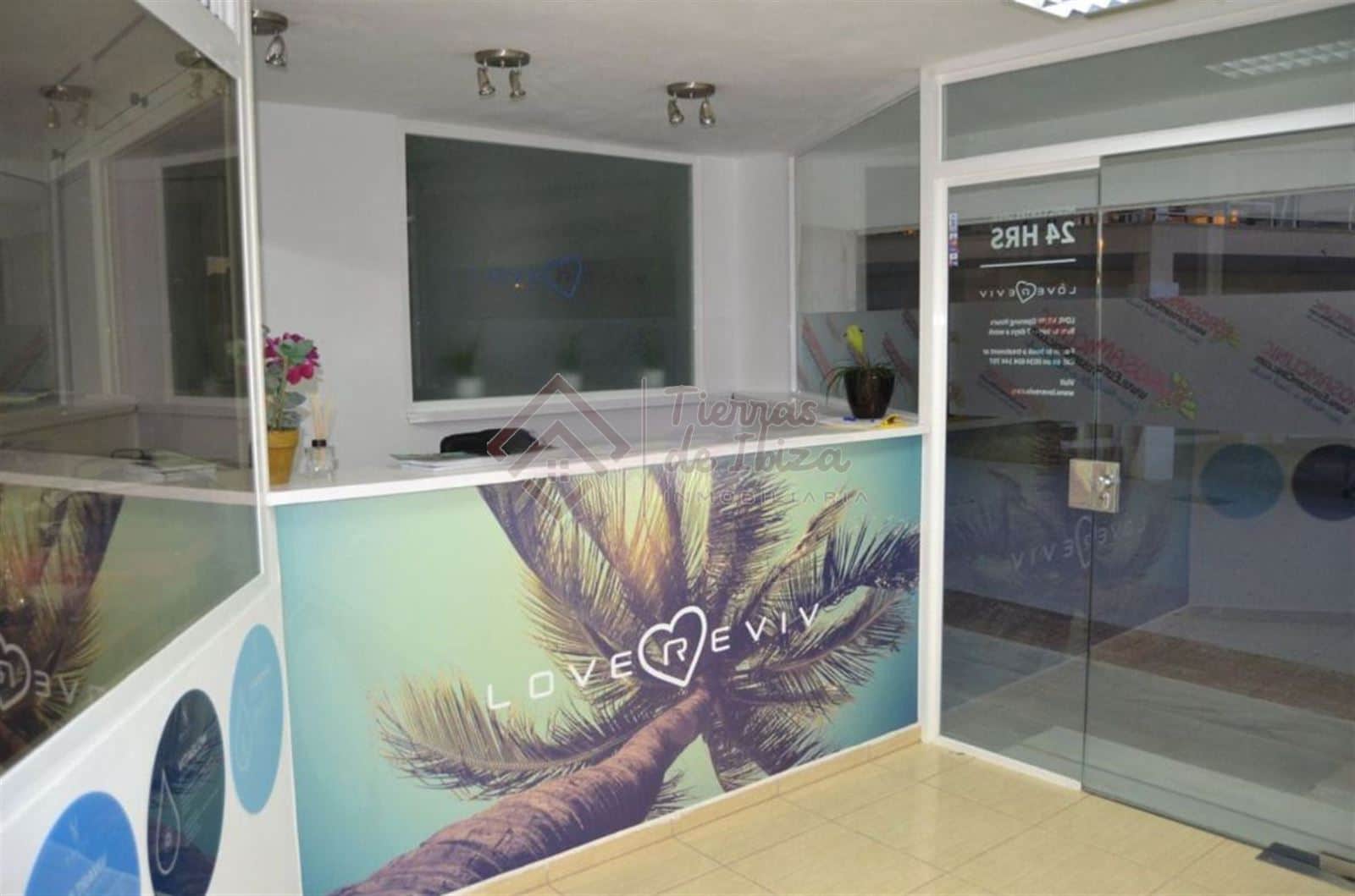 Local Comercial en Cala de Bou - Foto 2