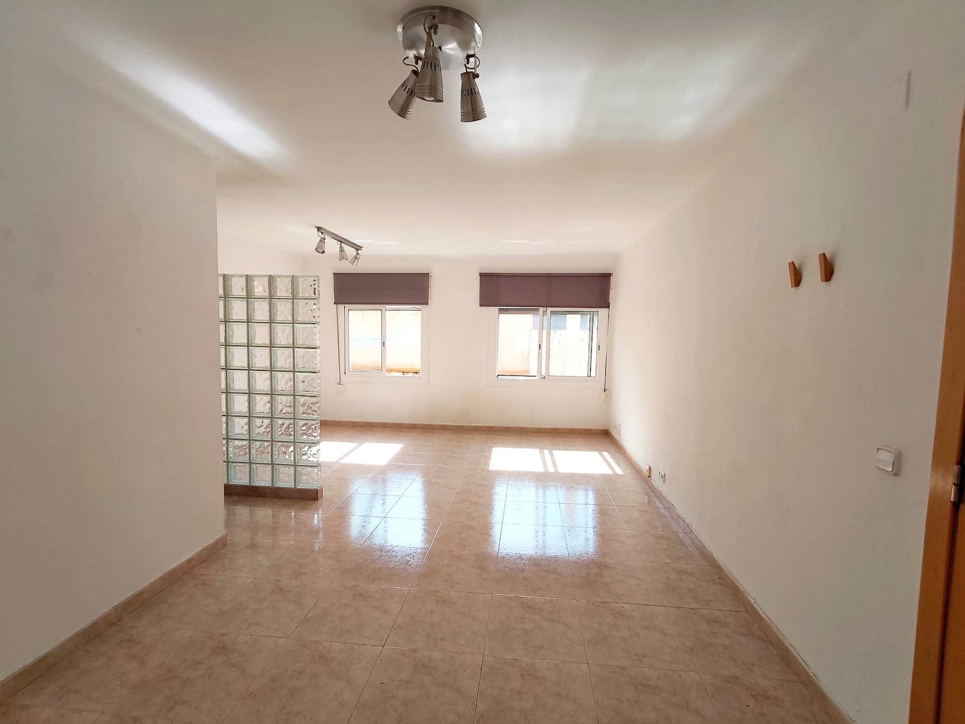 PISO EN EL CENTRO DE MOLINS DE REI. - Foto 3