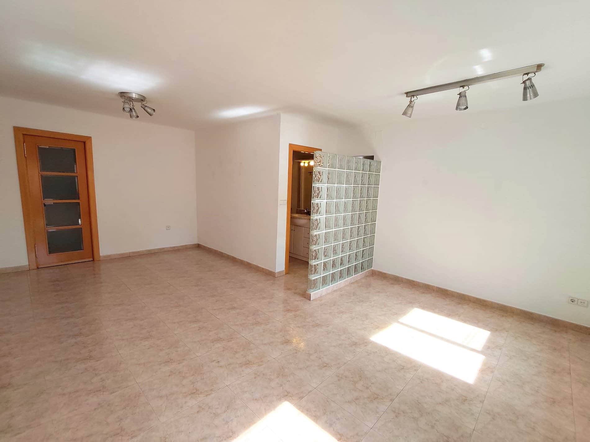 PISO EN EL CENTRO DE MOLINS DE REI. - Foto 4