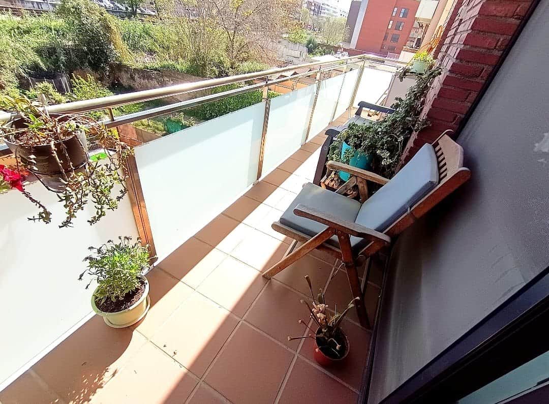 IMPECABLE PISO CON BALCÓN EN AV. BARCELONA. - Foto 4