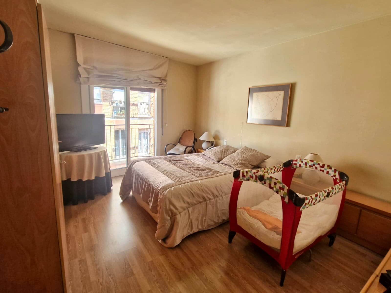 PISO EN BUENA ZONA CON SOLO TRES VECINOS - Foto 5