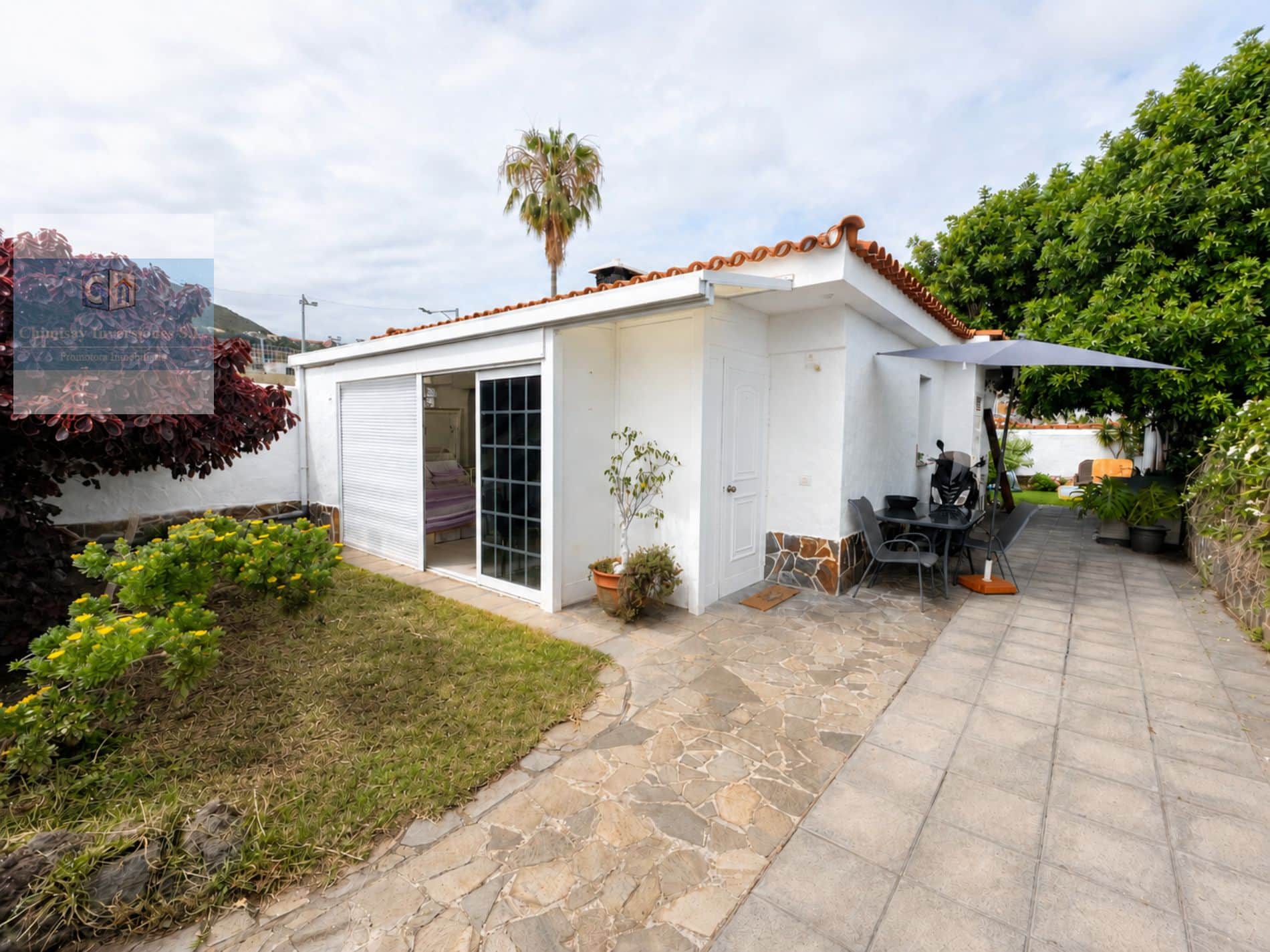 Casa pareada tipo bungalow con jardín, garaje y terraza con vistas al mar en Puerto de la Cruz - Foto 2